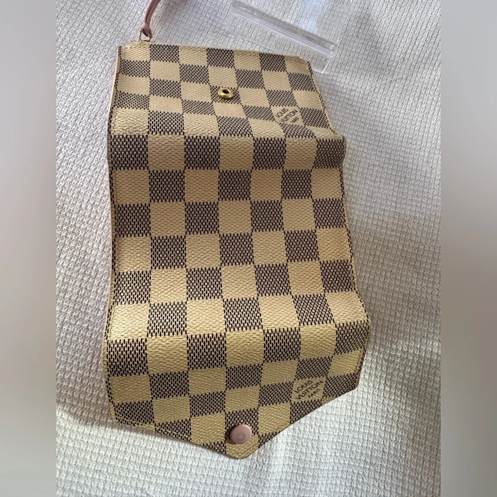 Louis Vuitton Porte feuille Victorine Damier Azur Rose Ballernia Wallet EUC - Picture 15 of 16